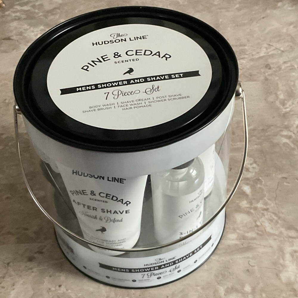 Hudson Line Pine & Cedar Men's Shower and Shave Set